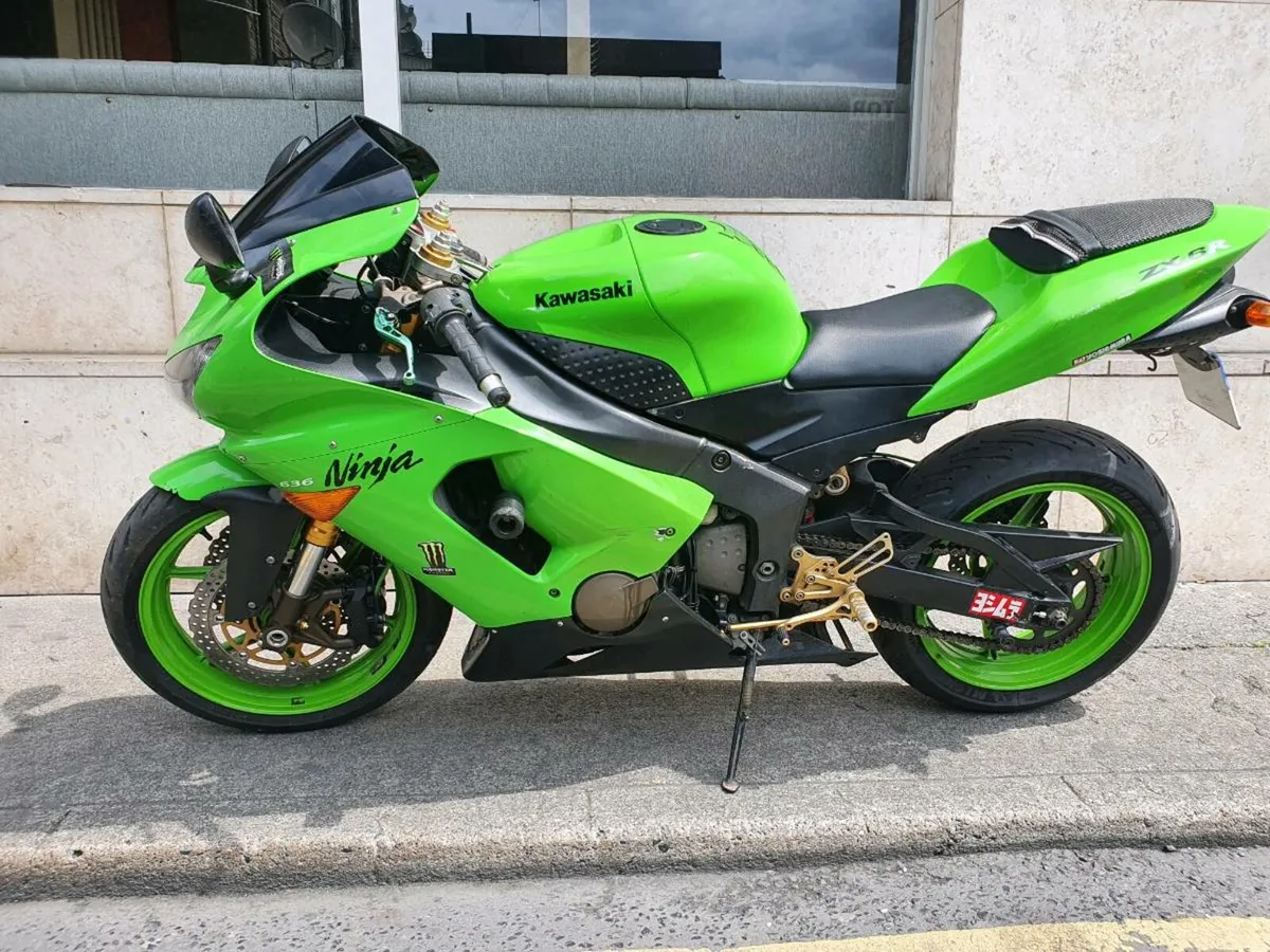 Kawasaki ZX6R '06  * Free Nationwide Delivery * - Image 4