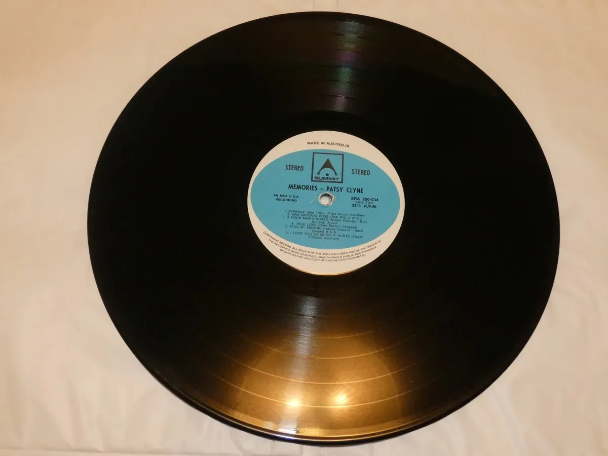 PATSY CLINE “MEMORIES” AUSTRALIAN PRESSING LP - Image 2