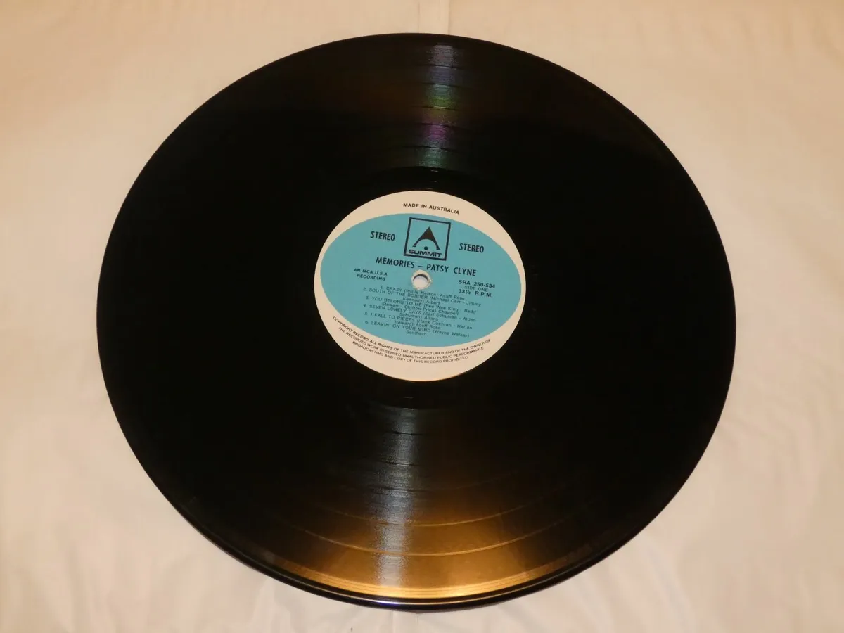 PATSY CLINE “MEMORIES” AUSTRALIAN PRESSING LP - Image 3
