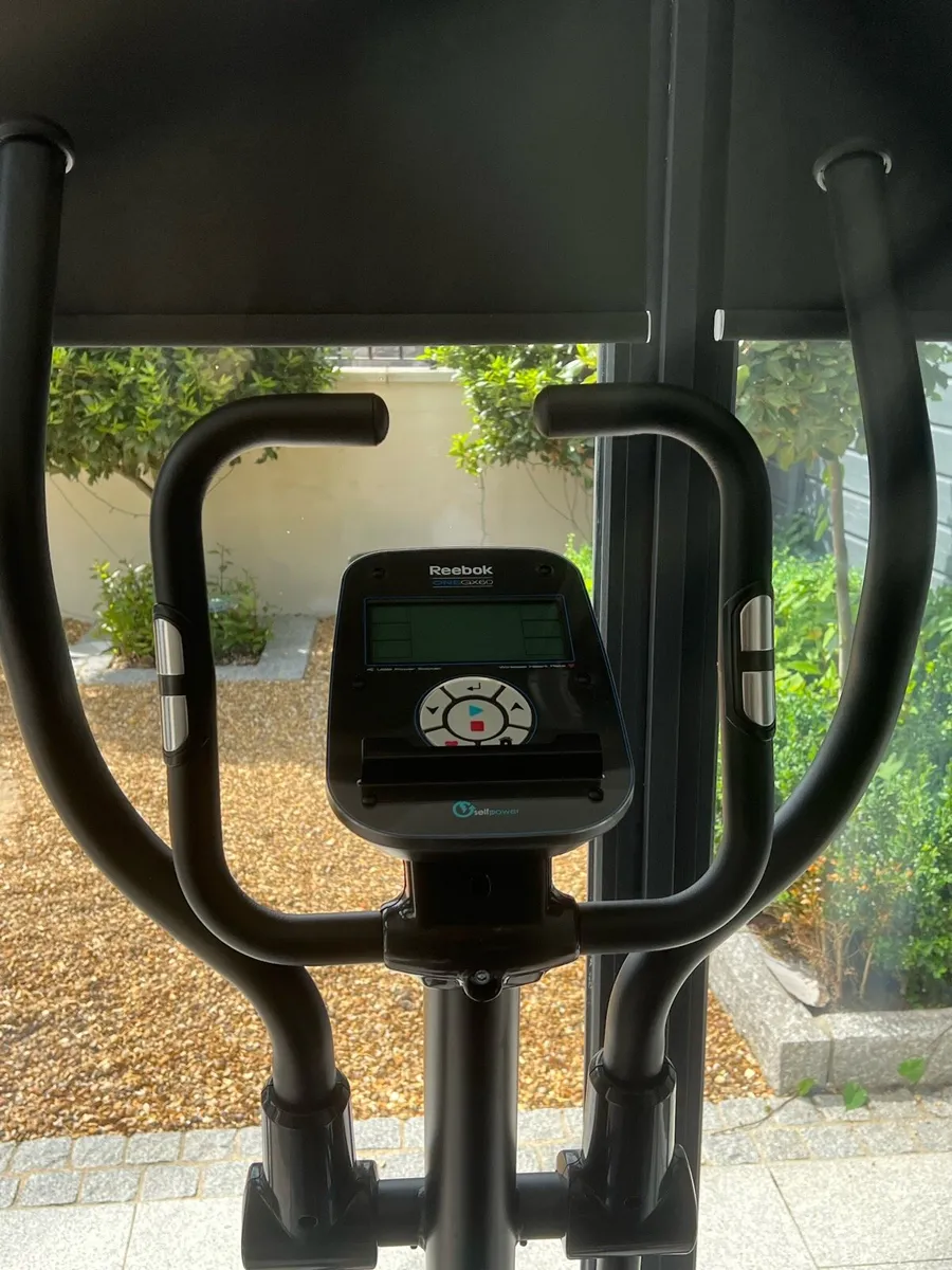 Cross trainer - Image 4