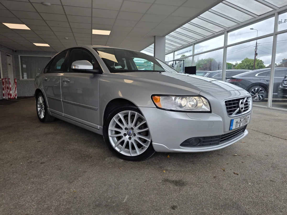 Volvo S40 1.6 D Drive SE Luxury 2011 - Image 2