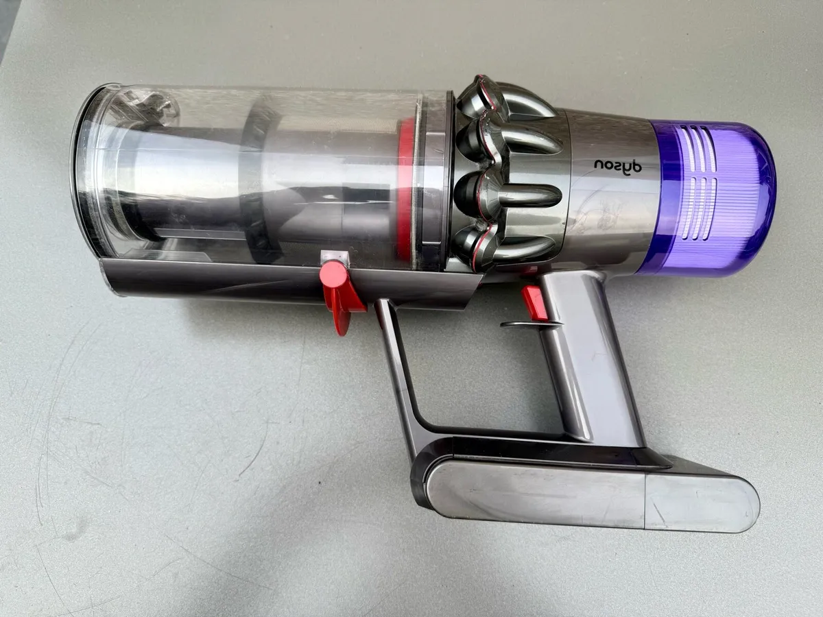 Dyson V11 Absolute - Image 3