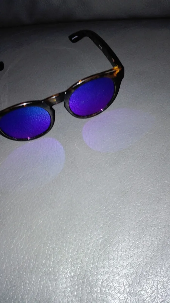 sunglasses - Image 1
