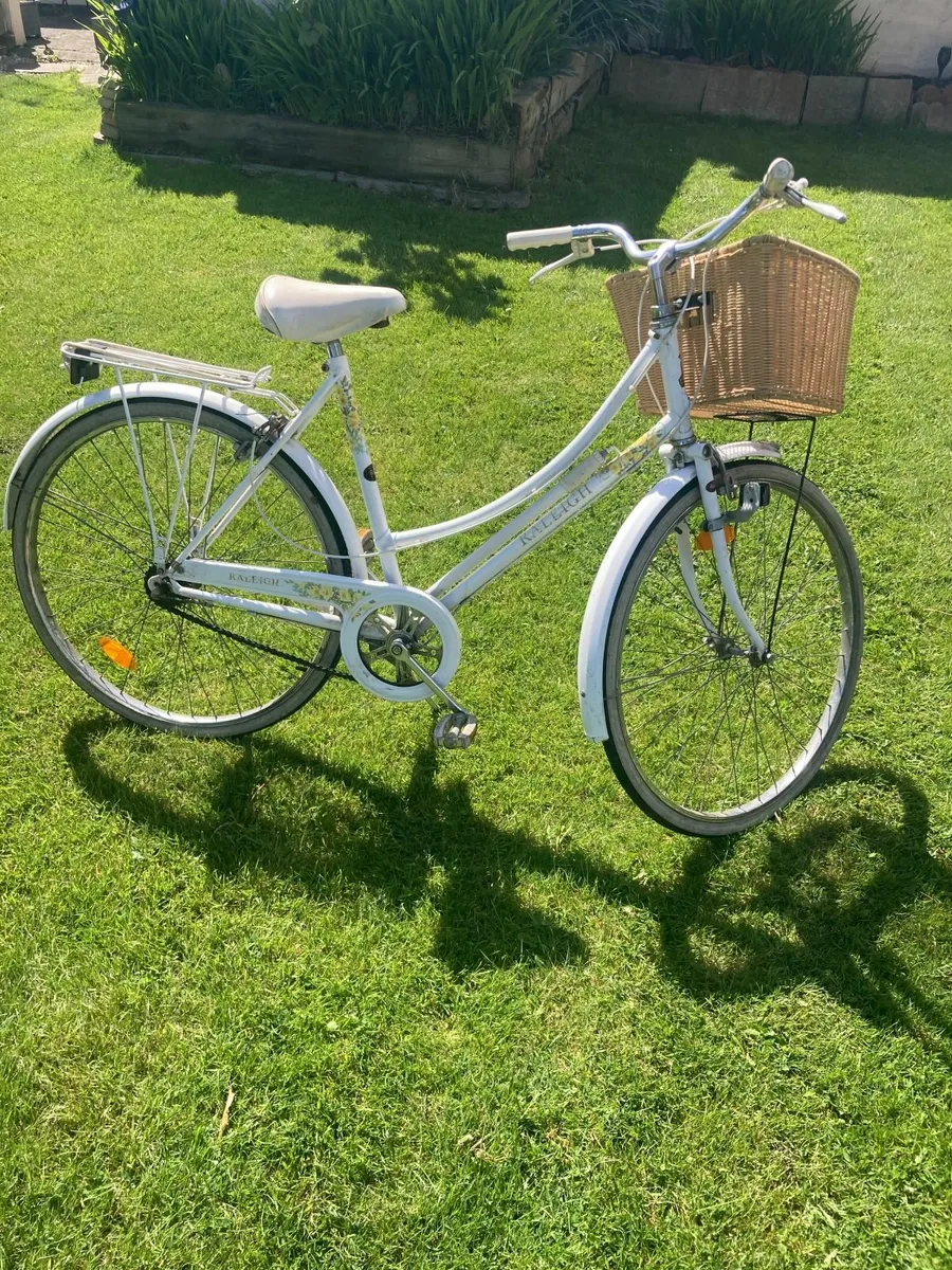 Bicycle - Vintage -  Raleigh - Ladies - Image 1