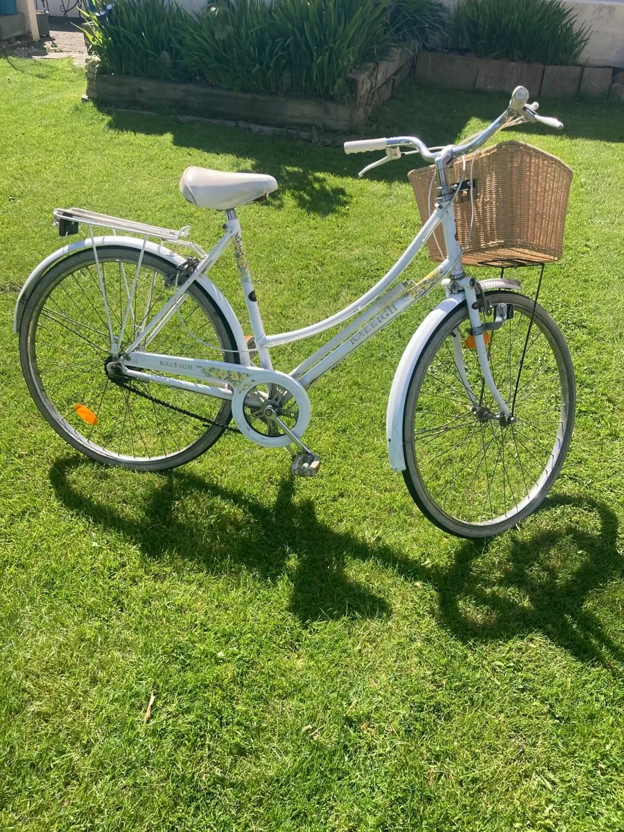 Bicycle - Vintage -  Raleigh - Ladies - Image 4
