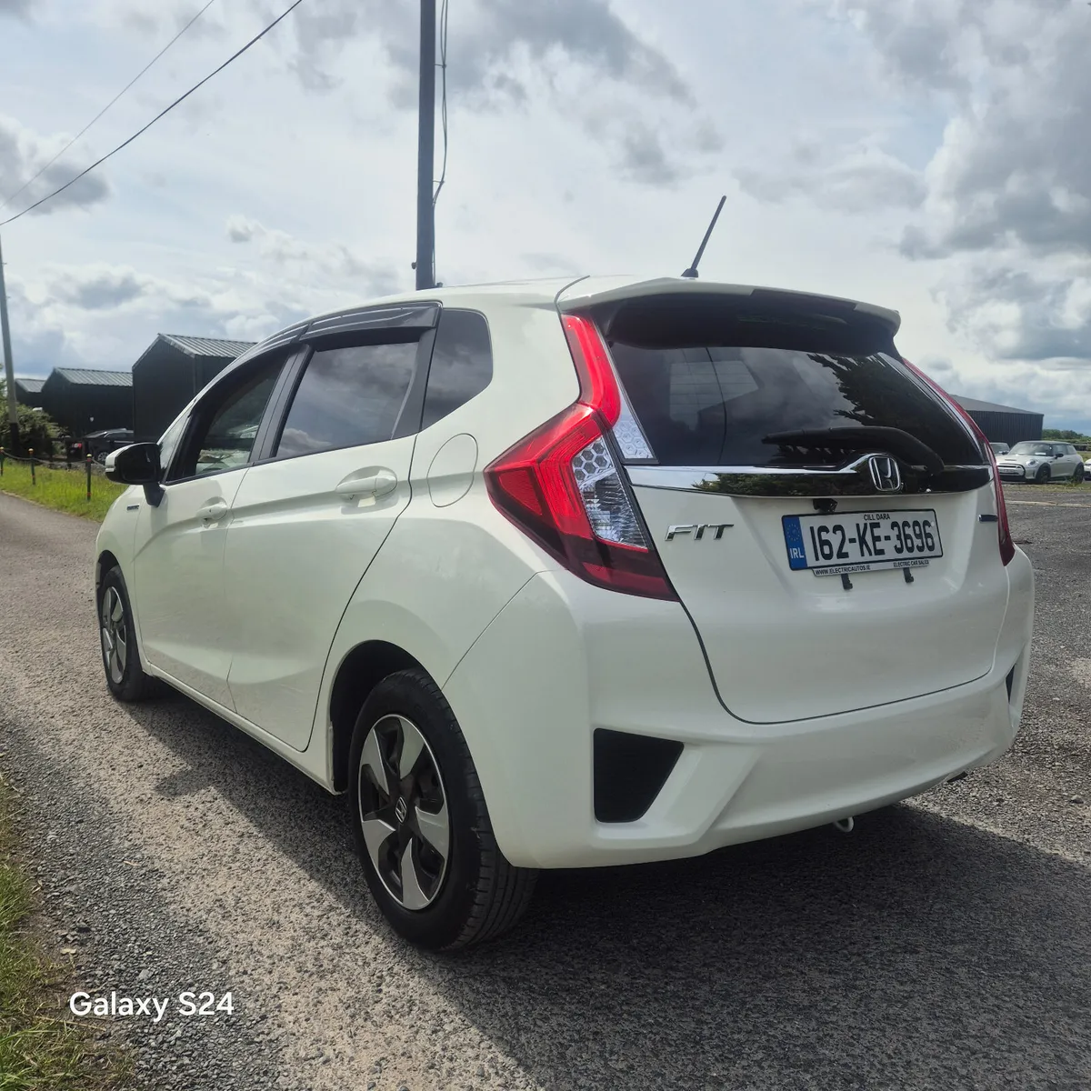 Honda Fit 1.5 petrol hybrid - Image 3