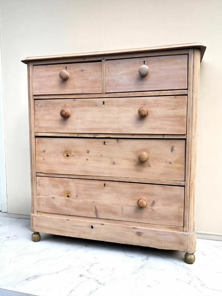 Chest of Drawers - Antique - Pine -Some TLC needed - Image 2
