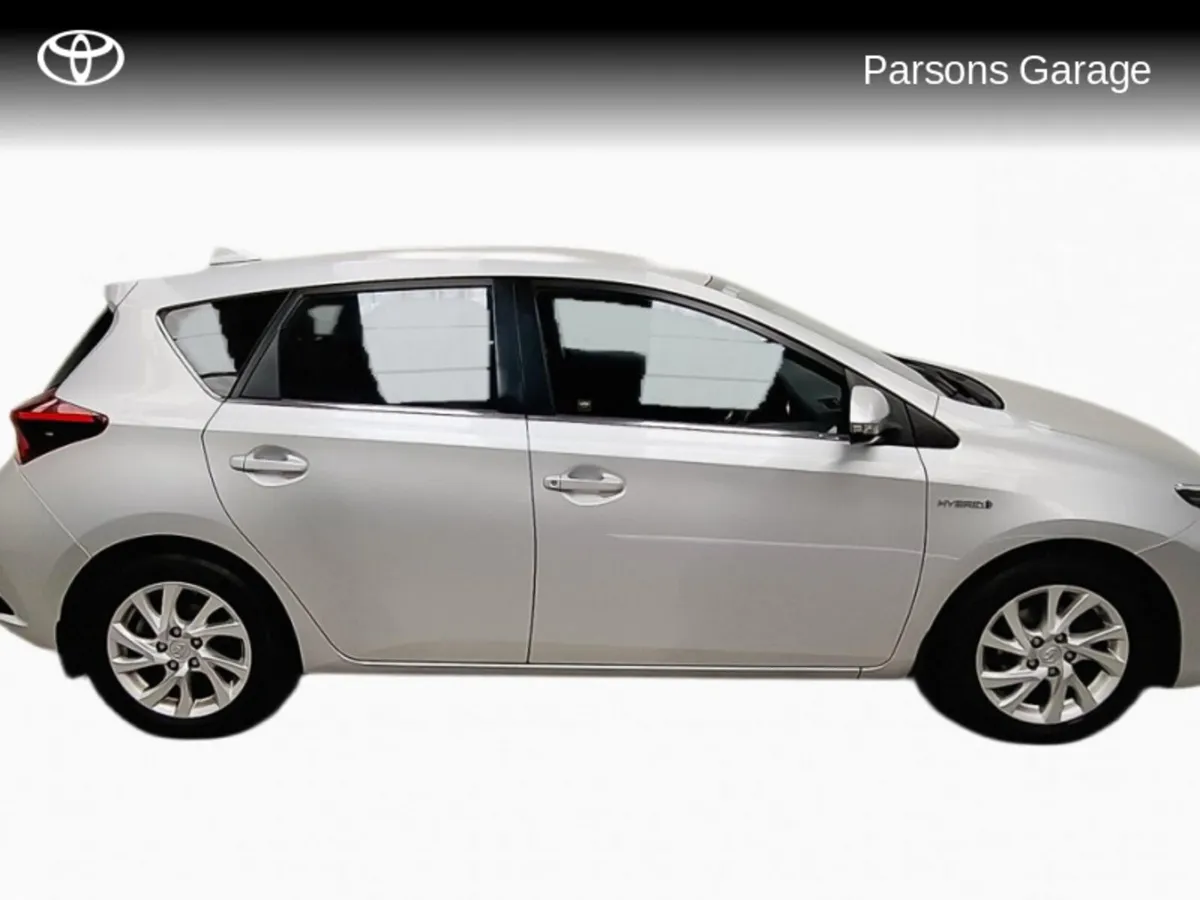 Toyota Auris AURIS HYBRID LUNA 5DR - Image 3