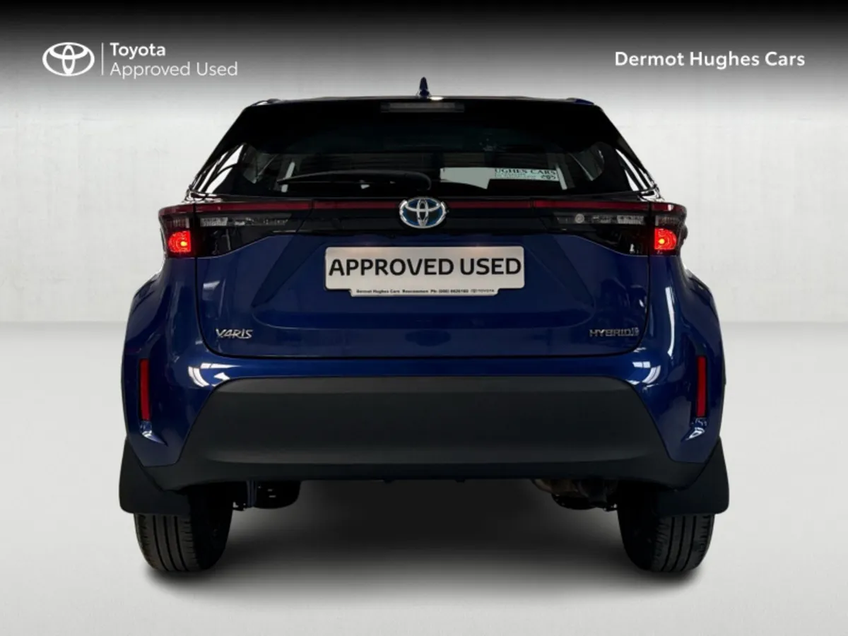 Toyota Yaris CR CROSS LUNA 4DR AUTO - Image 4