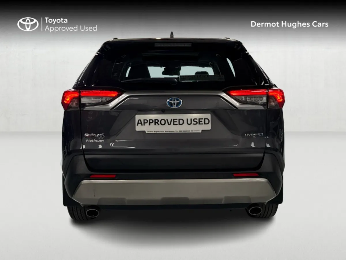 Toyota RAV4 RAV4 HYBRID PLATINUM FWD - Image 4