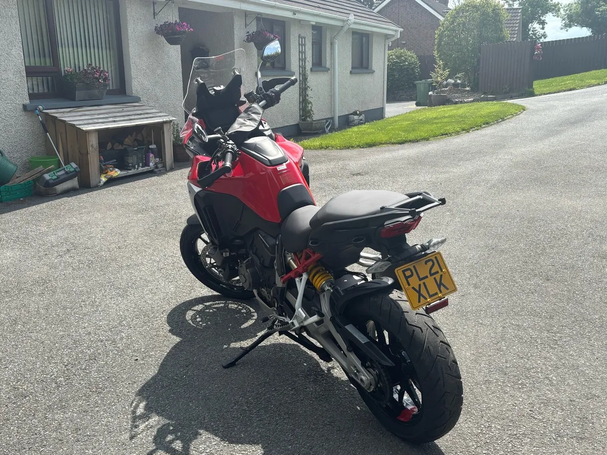 Ducati multistrada  V4 - Image 2