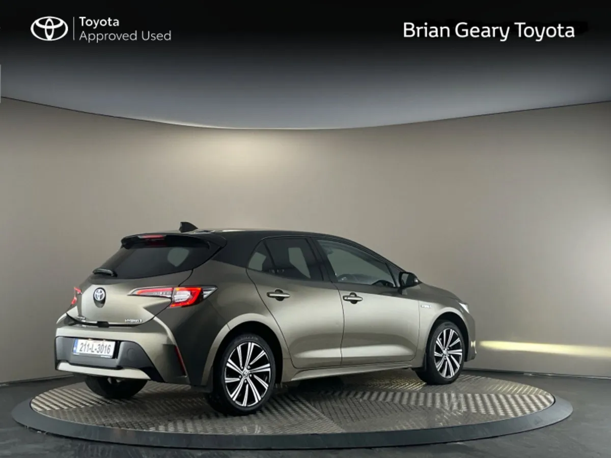 Toyota Corolla HYBRID LUNA SPORT H/B - Image 2