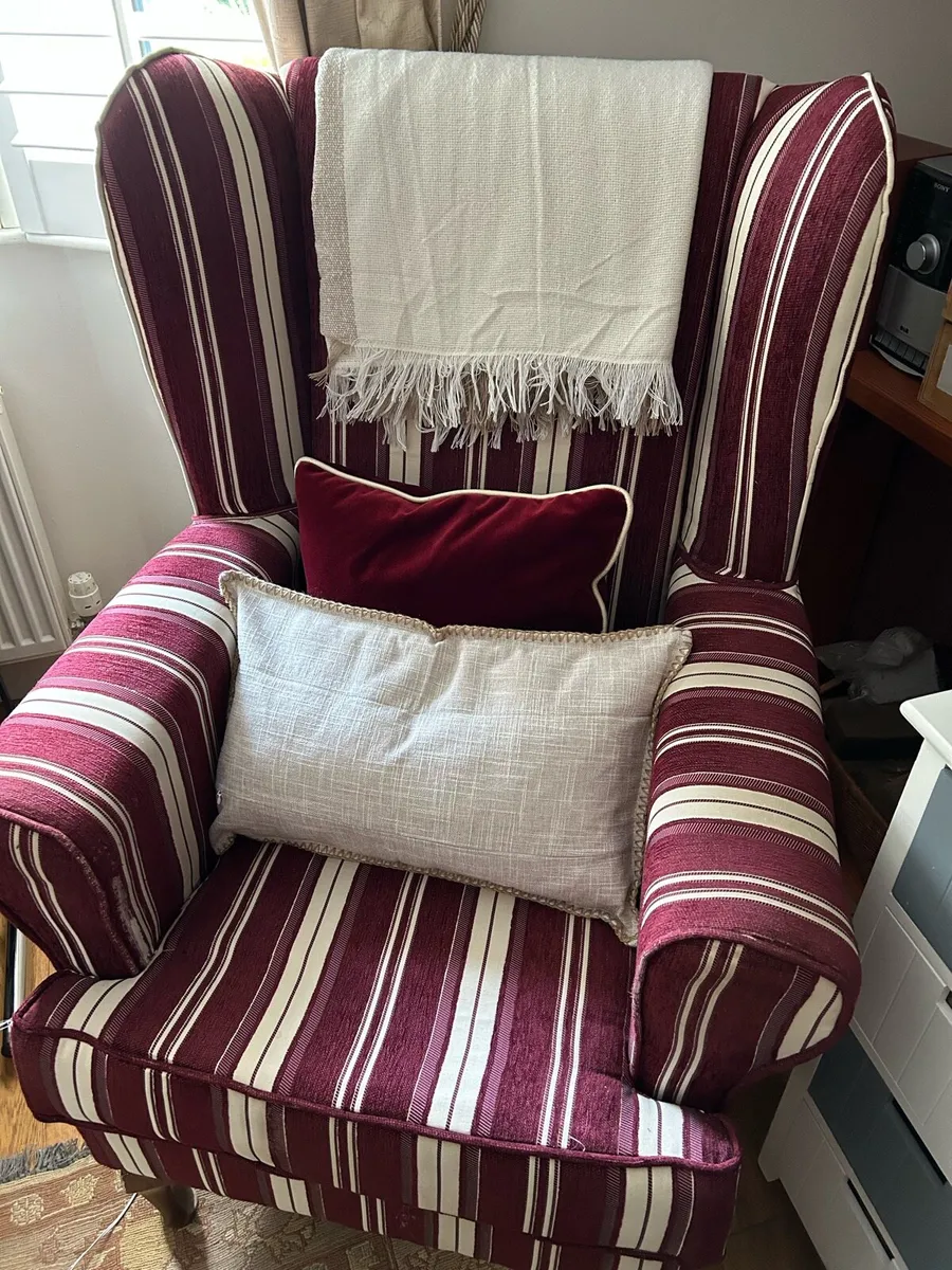 Wingback chairs - Image 1