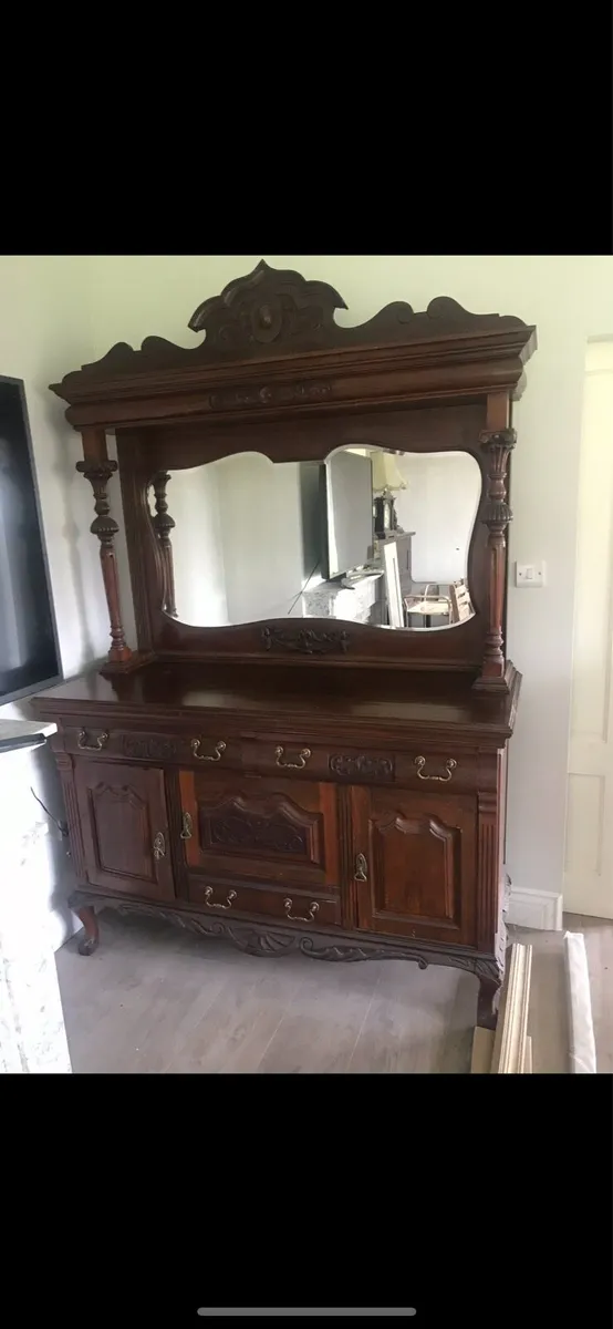 Mahogany sideboard - Image 1