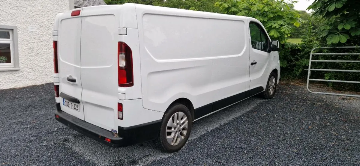 181 Renault trafic sport lwb - Image 4