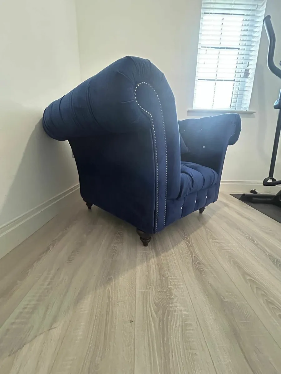 Chairs - Image 4