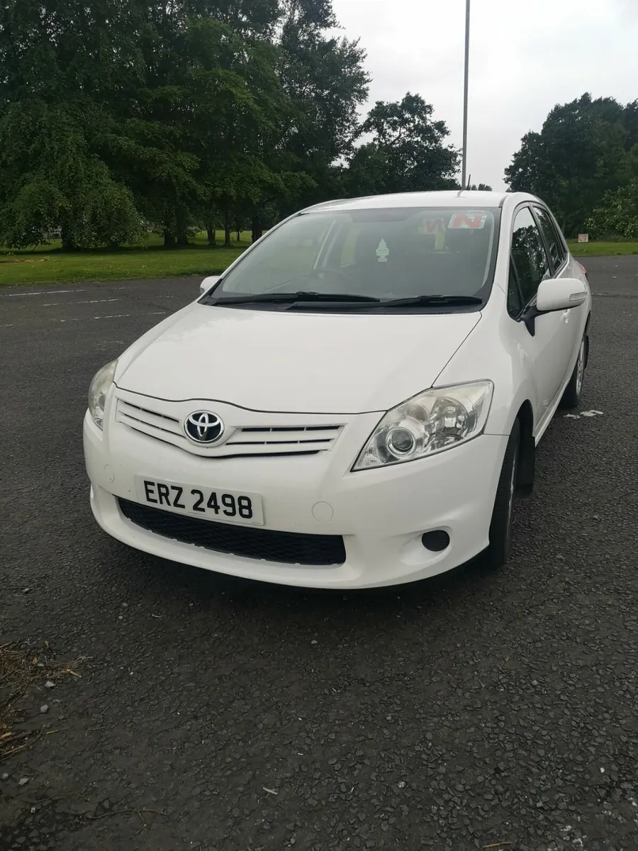 Toyota Auris 2012 - Image 3