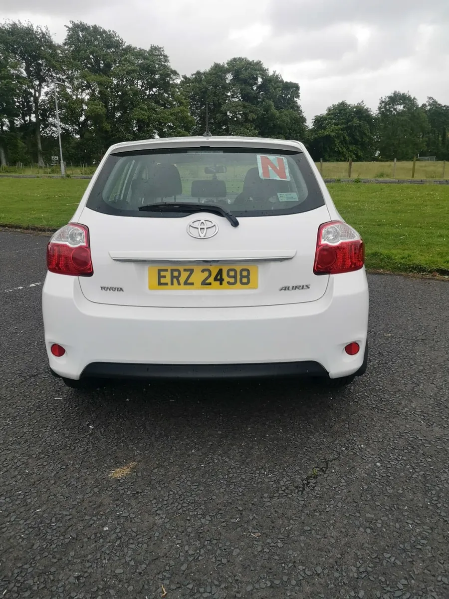 Toyota Auris 2012 - Image 4