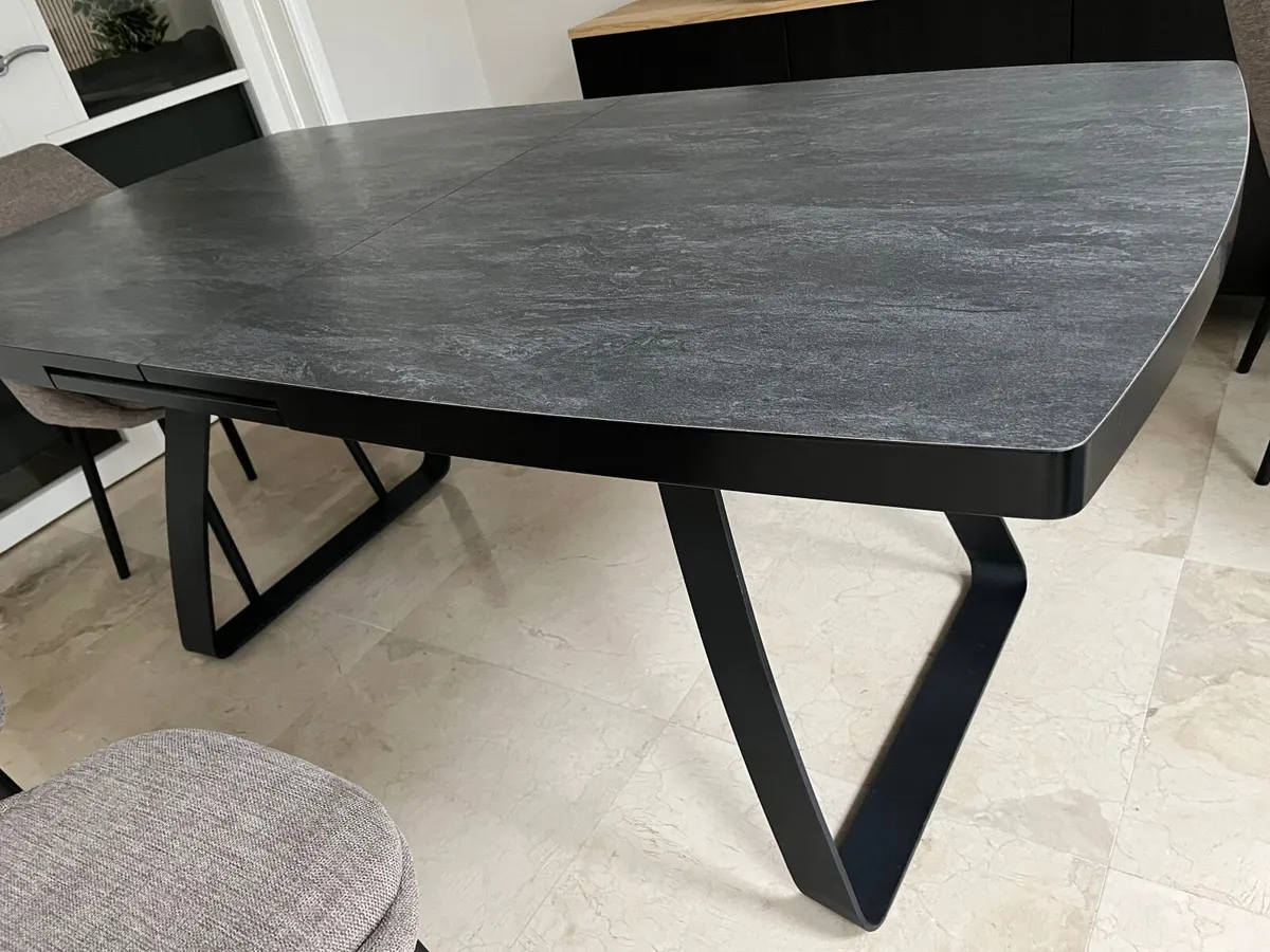 Dining Room Table - Image 1