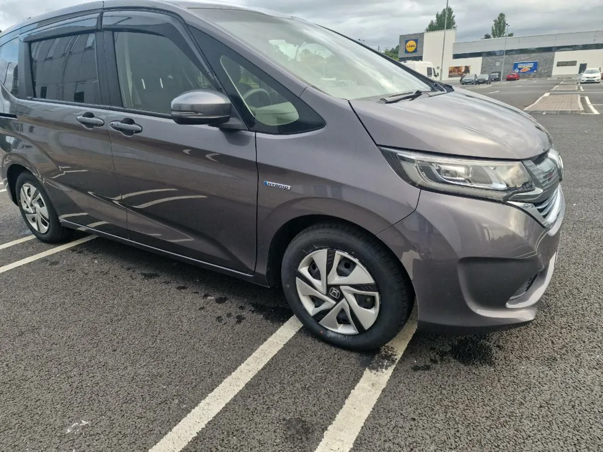 172 Honda Freed Hybrid 6 seats Auto91K Km new NCT - Image 2