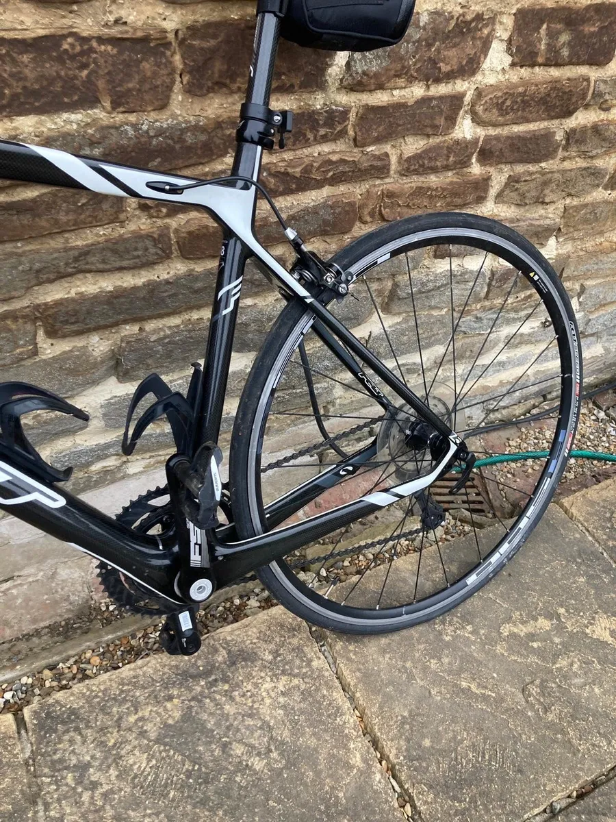 Felt Z5 carbon fiber road bike - Image 2