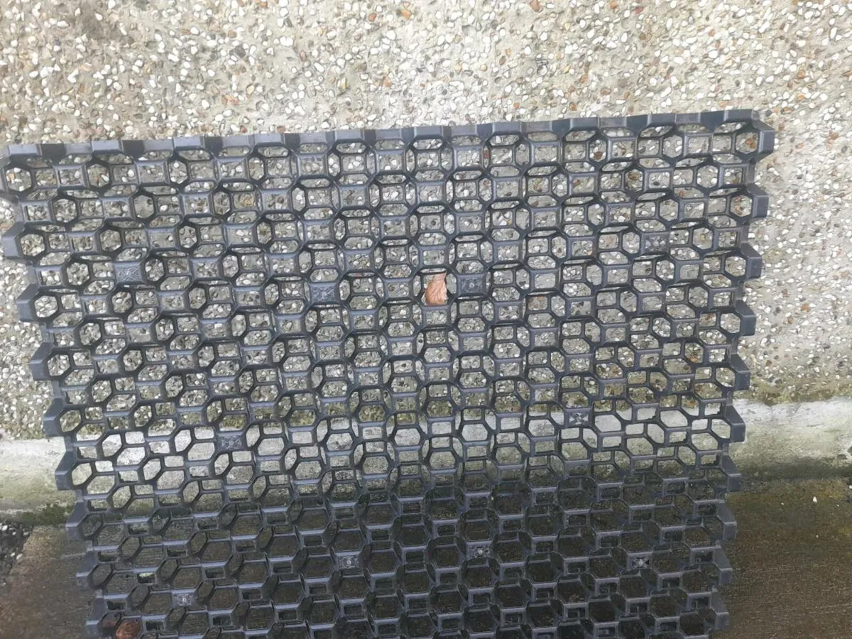 Fencing panels - Image 1