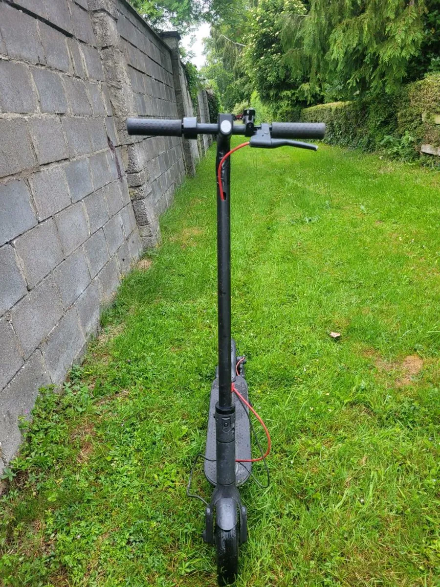 Xiaomi Electric Scooter 4 Pro - Image 2