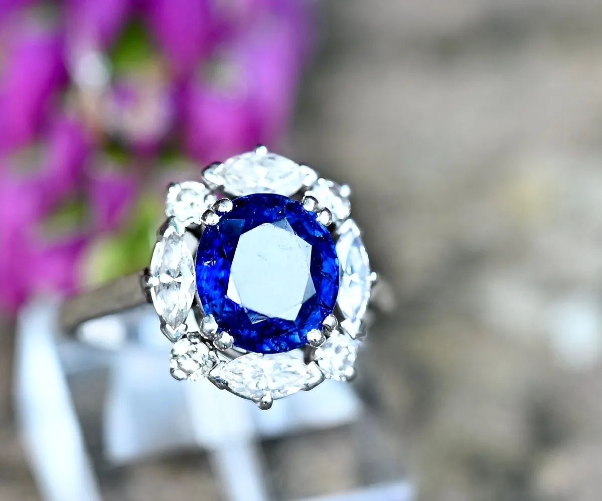 Vintage Mellerio Sapphire & Diamond Ring  Platinum - Image 3