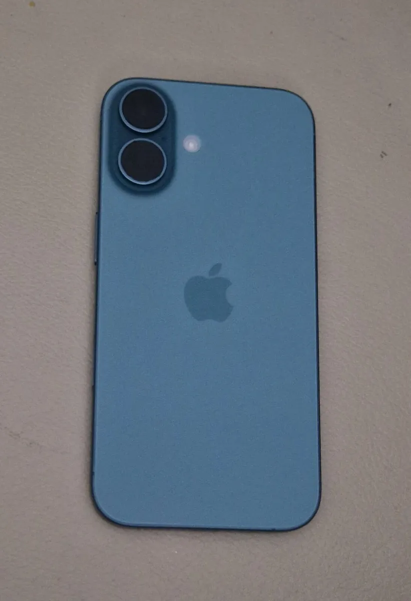 Iphone 16 - Image 3