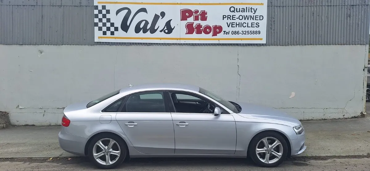 Audi A4 2015 - Image 2