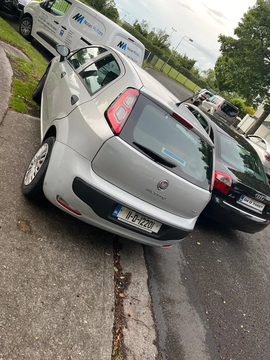 Fiat Punto 2011 - Image 1