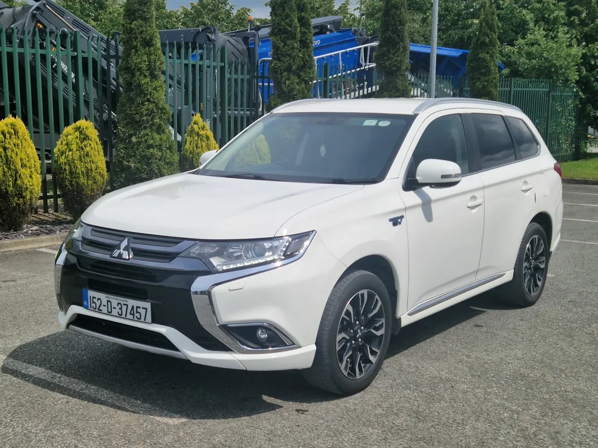 152 Mitsubishi Outlander PHEV - Image 4