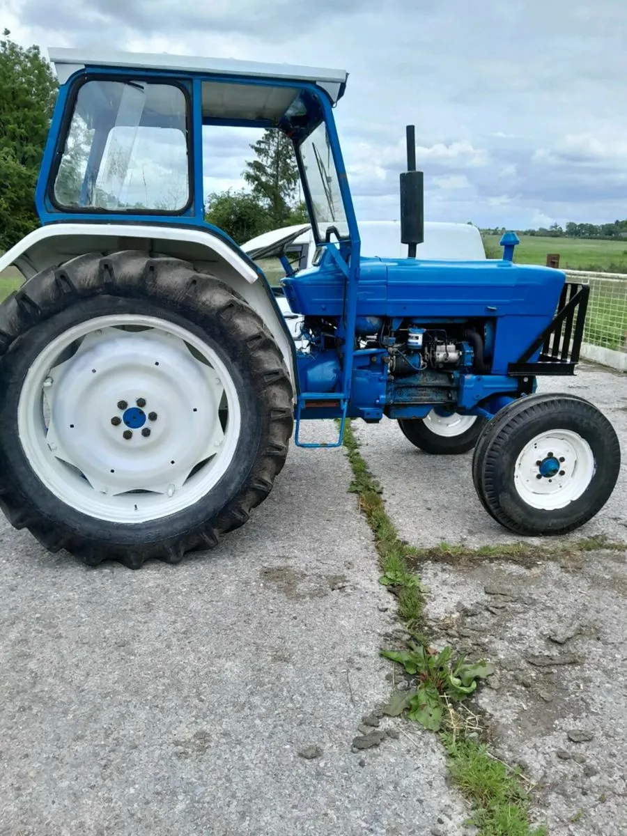 For sale   ford four thousan - Image 1