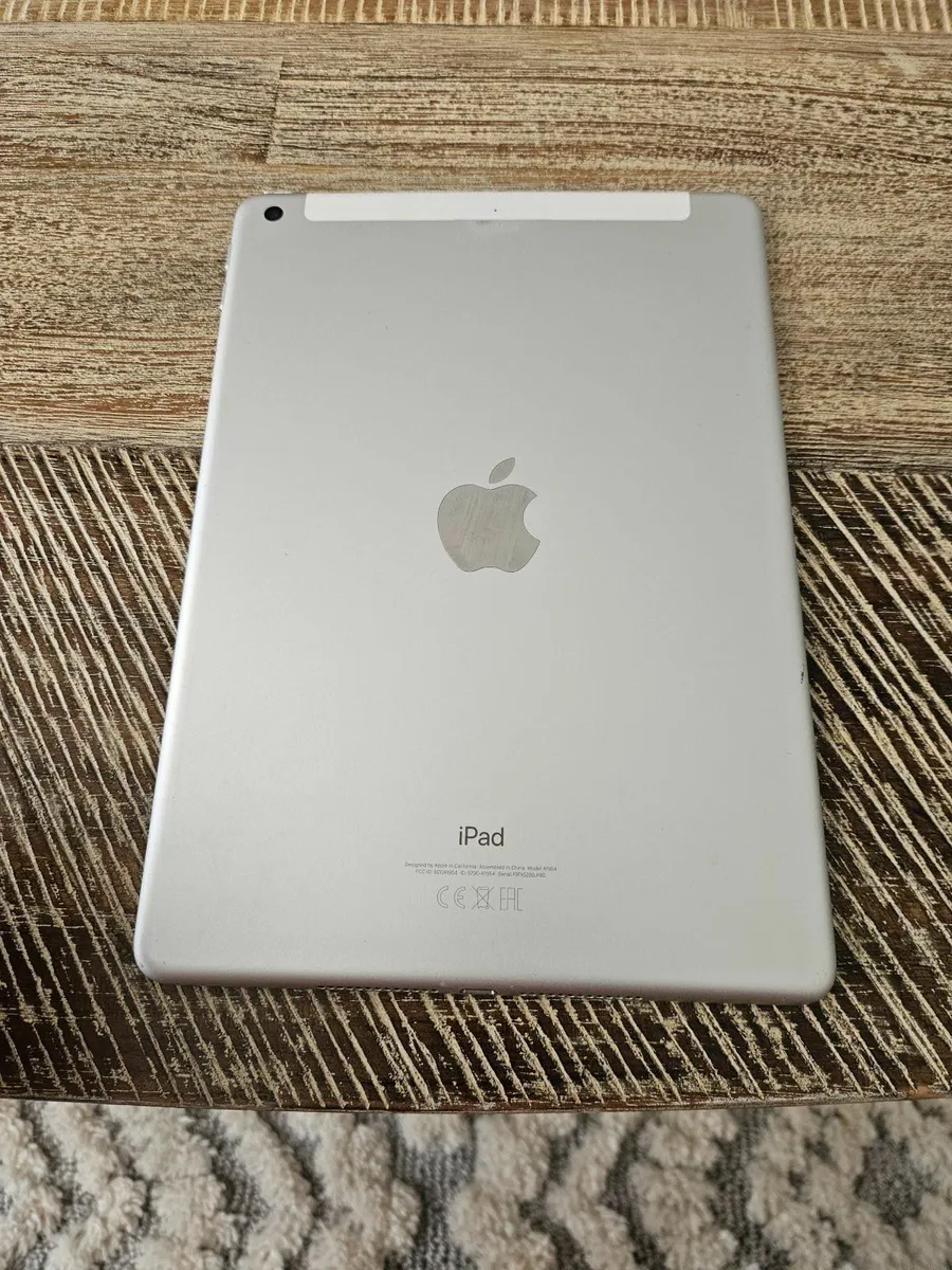 Ipad 6th Generation 128GB used - Image 4