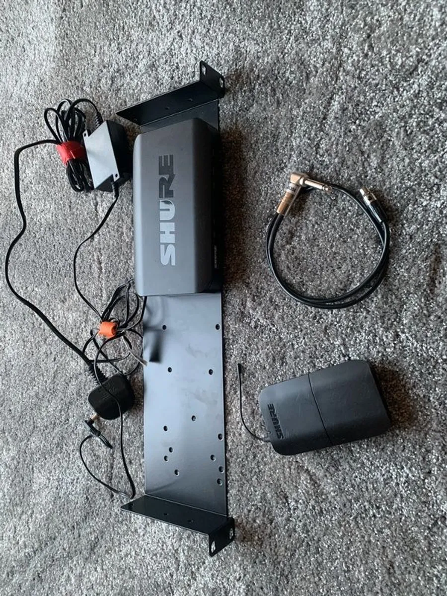 Shure BLX Wireless Guitar System - Image 1