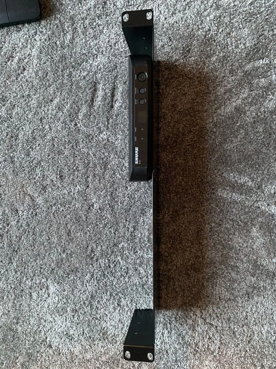 Shure BLX Wireless Guitar System - Image 2