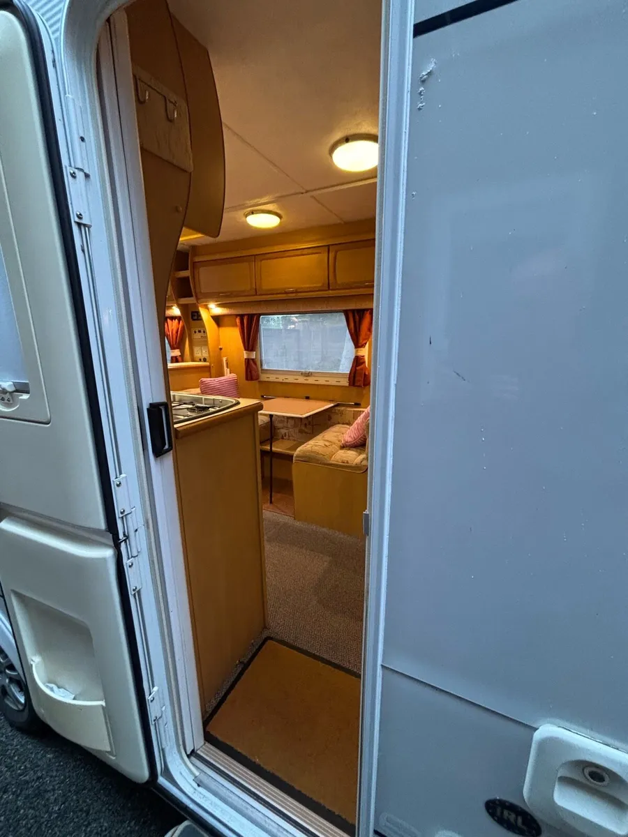 Compass Omega 524 Caravan - 4 Berth (2005) - Image 3