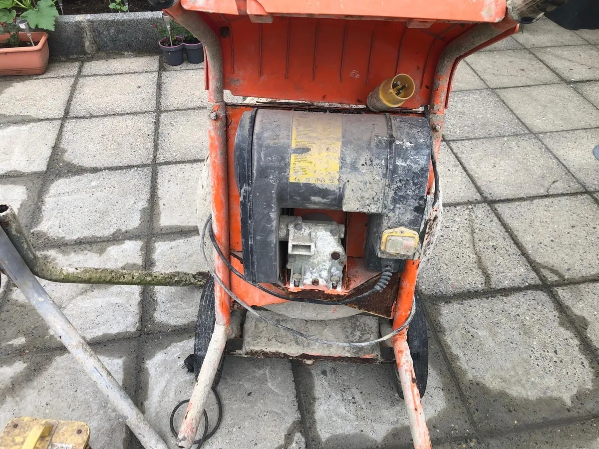 Electric concrete mixer - Image 2