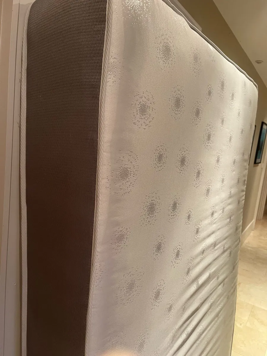 Very Thick & Spotless 4 Foot Small Double Mattress - Image 2