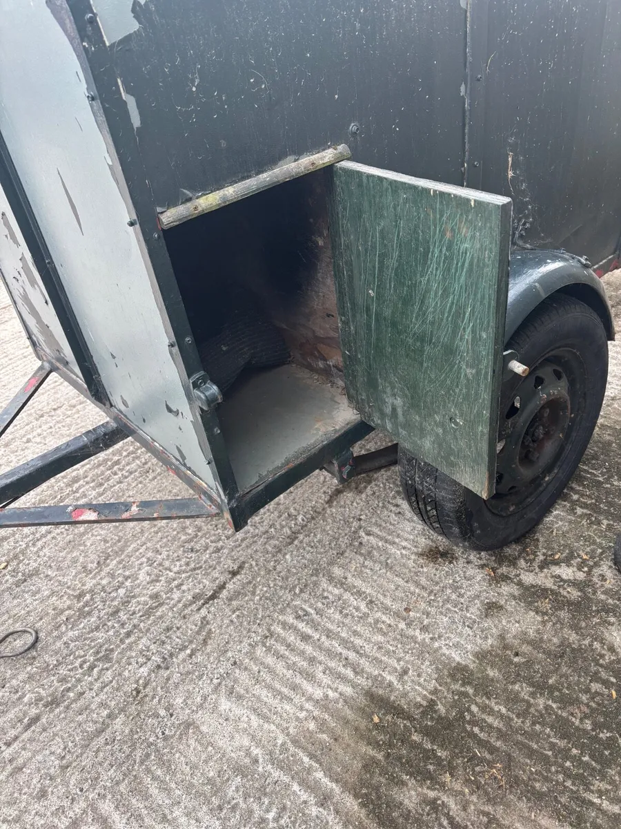 Dog trailer - Image 1