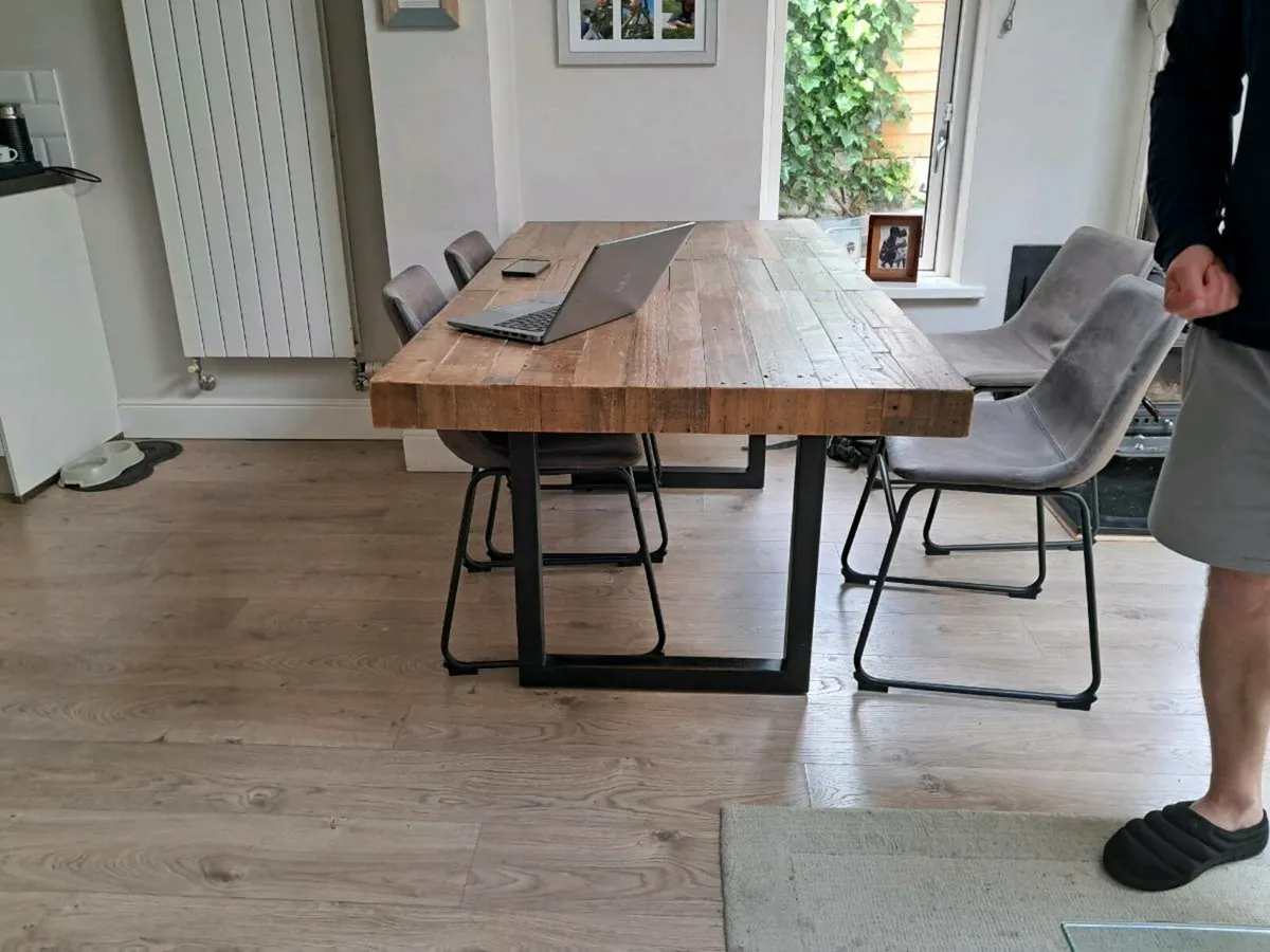 Kitchen Table - Image 1