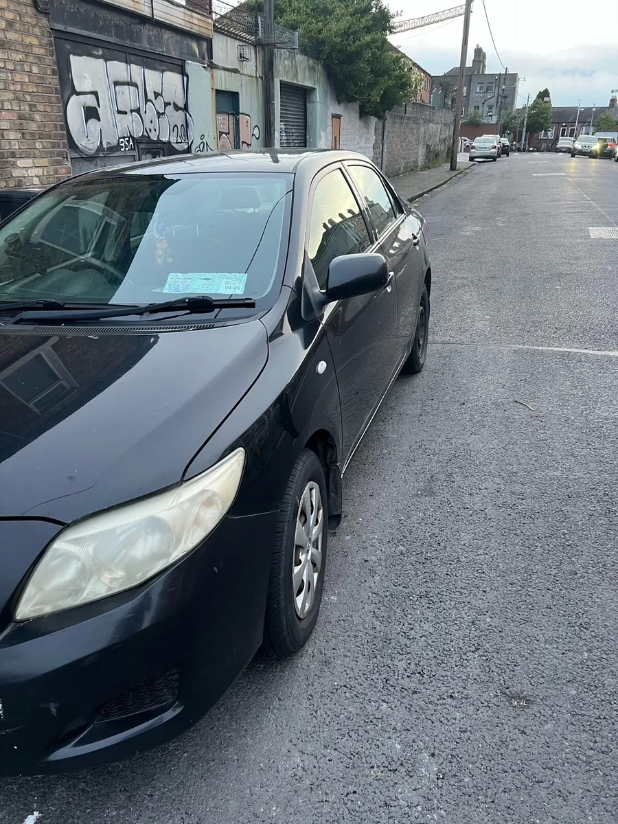 Toyota corolla - Image 2