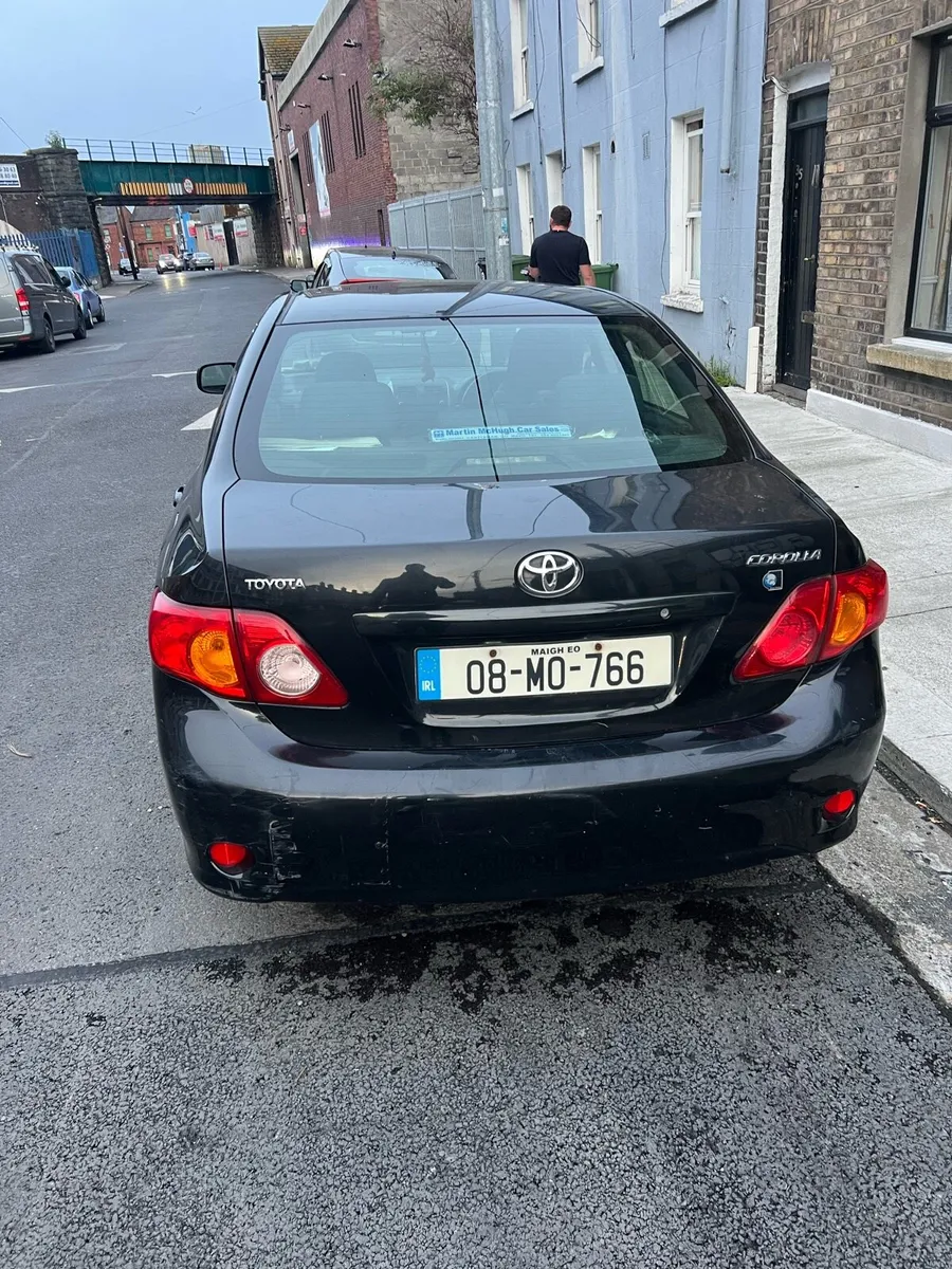 Toyota corolla - Image 3