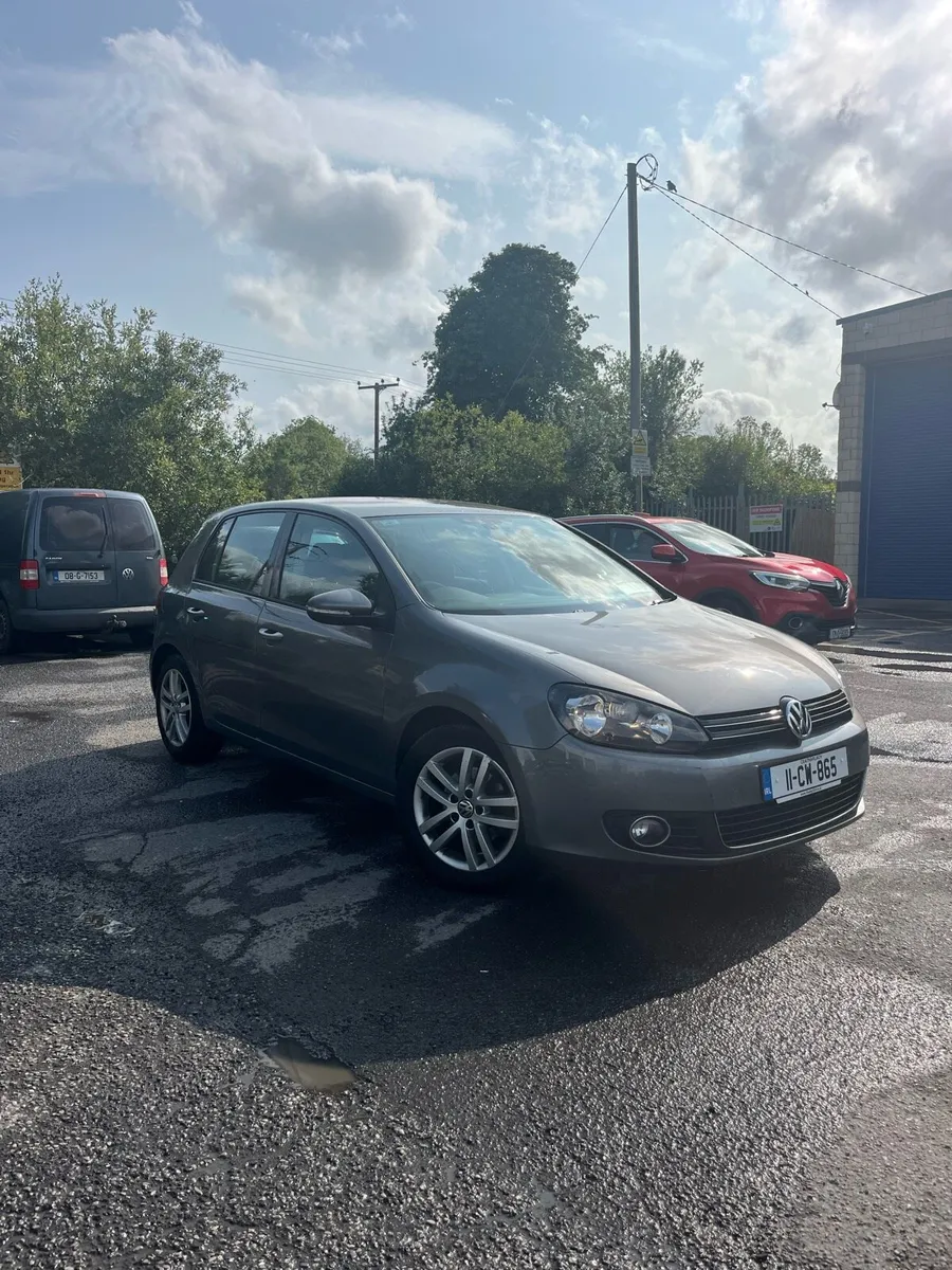 Volkswagen Golf 2011 - Image 1