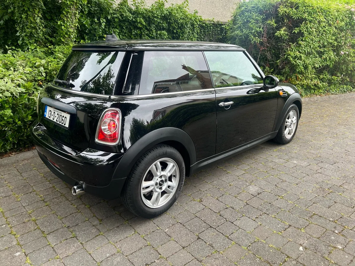 2013 Mini One NCT 08/2026 - Image 2