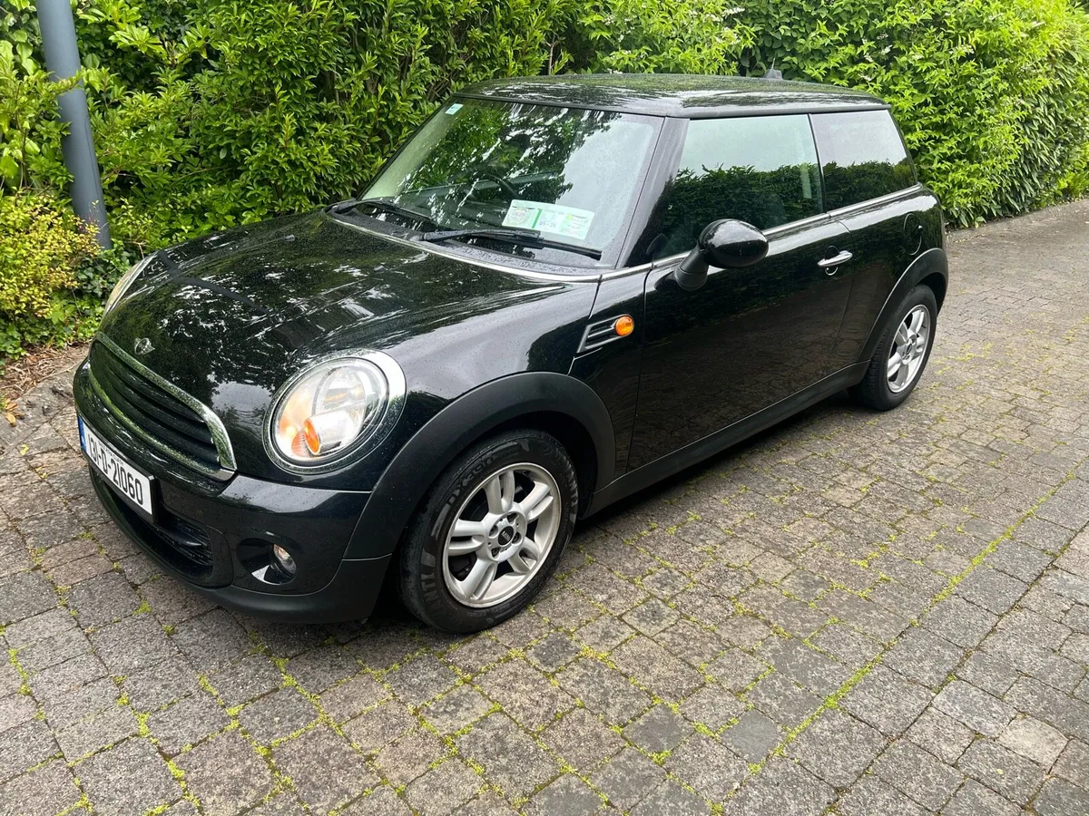 2013 Mini One NCT 08/2026 - Image 3