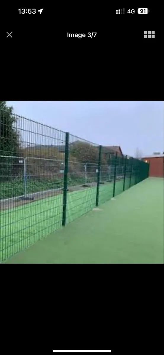 V MESH FENCING - Image 2