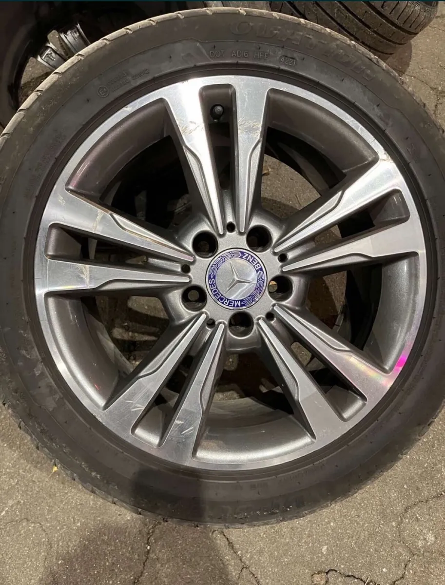 Mercedes Е class. Wheels - Image 2
