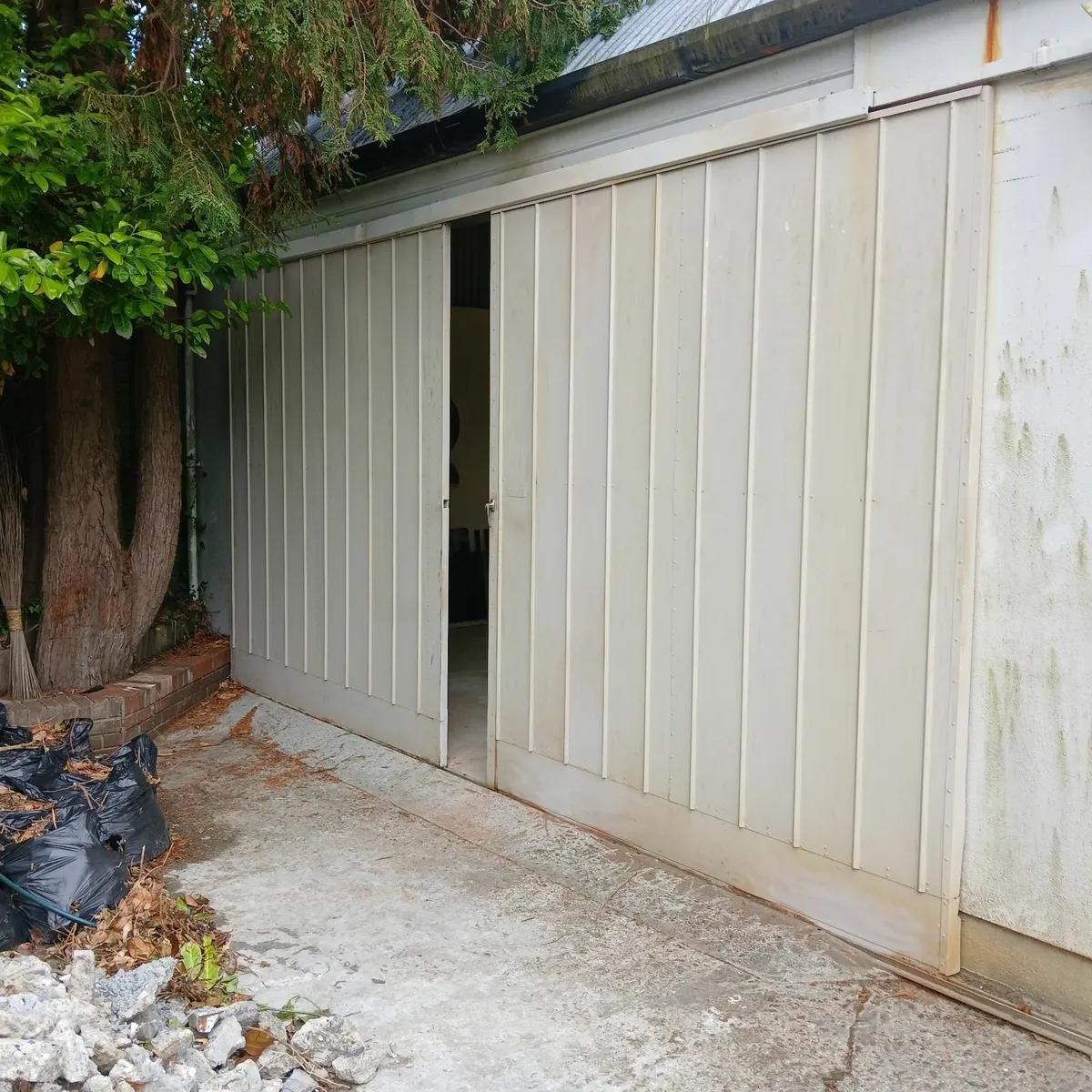 Sliding door - Image 4