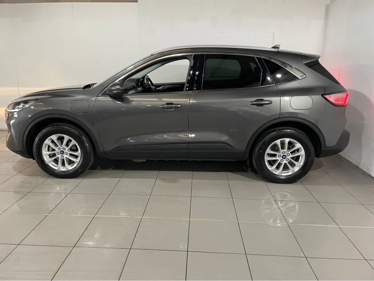 Ford Kuga Titanium 2.5 Automatic Hybrid - Image 3